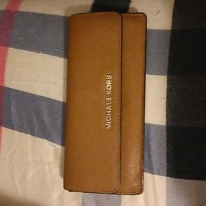 Michael kors credit card wallet